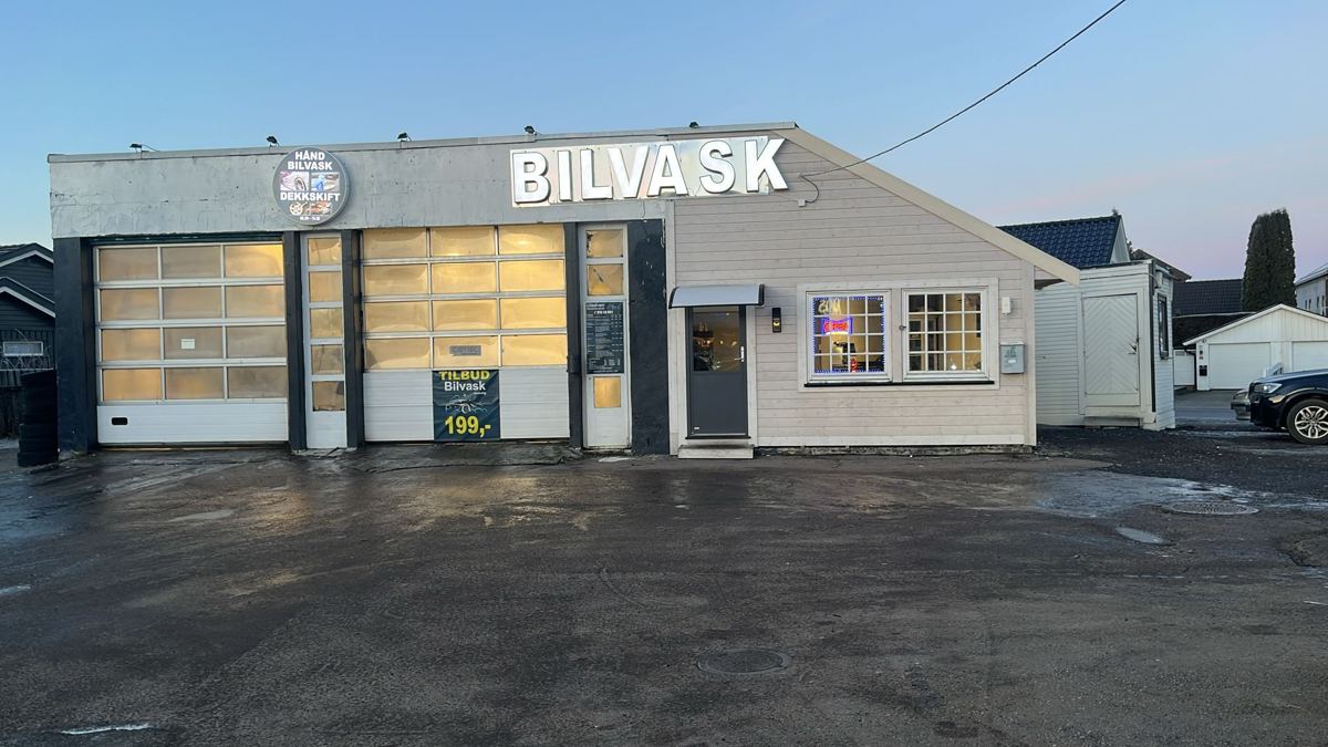 Fasaden til Bilvask Express i Voldgata 58